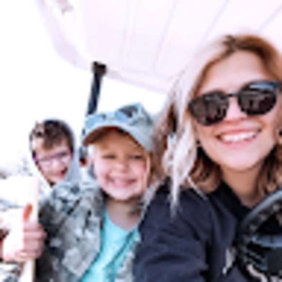 Meet your Posher, Chantal - Picture 1 of 1